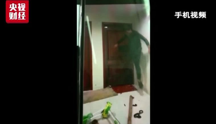 震惊!央视曝光校园贷逼债视频,每个大学生都该看看