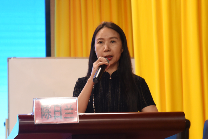 3陈日兰副书记主持比赛开幕式.jpg 3陈日兰副书记主持比赛开幕式.jpg