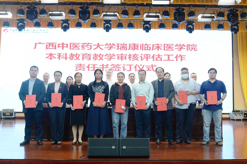 DSC_6963.JPG DSC_6963.JPG