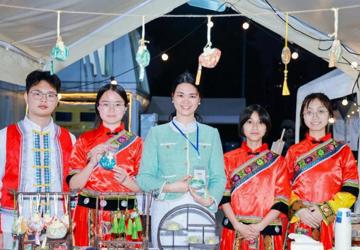 中药商品与药事管理教研室指导草木生香工作坊志愿服务队开展中医药文化宣讲活动圆满举行