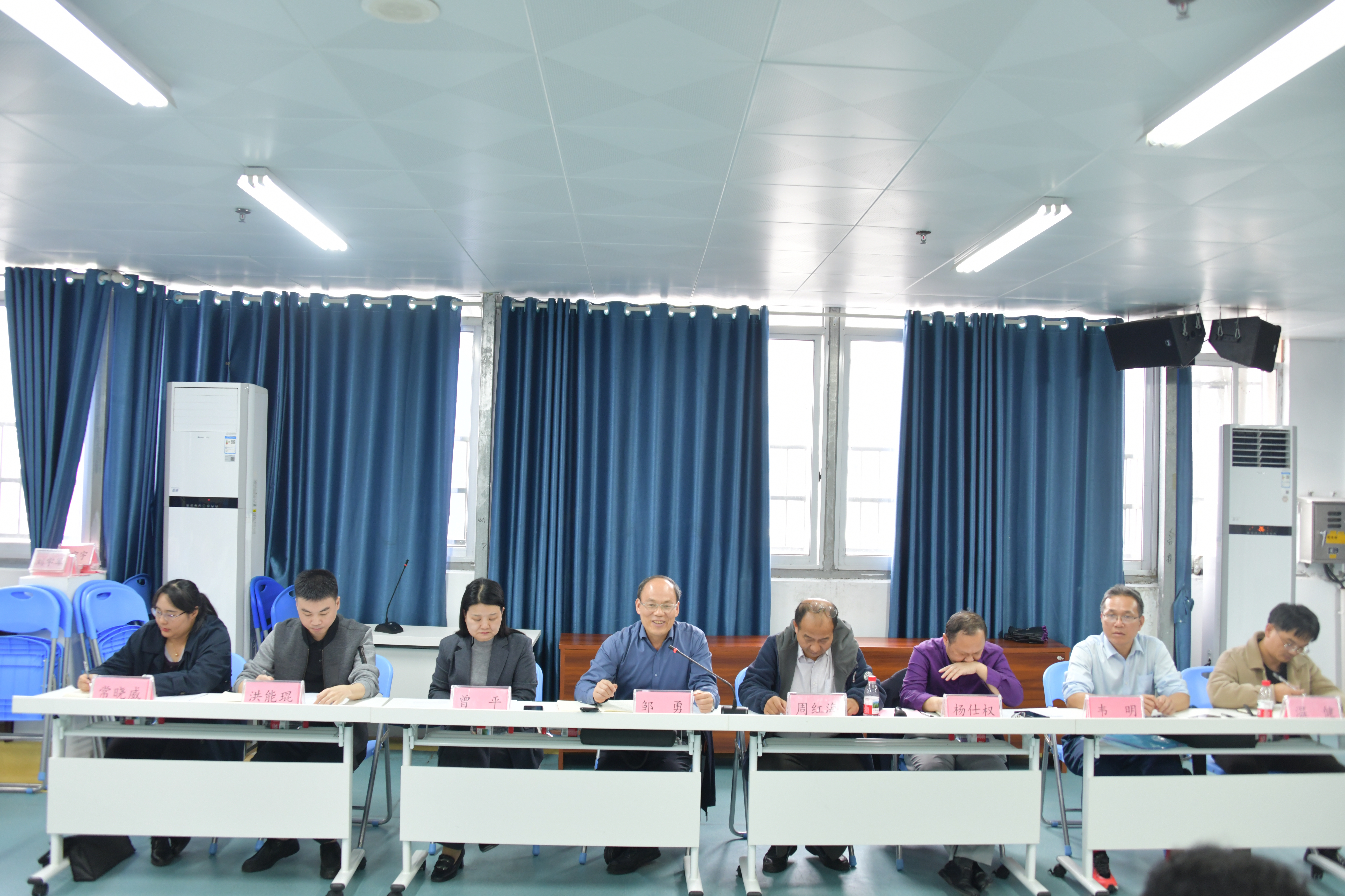 b49cd985d65d620fbd580348c422e698