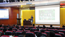 “追寻红色足迹，传承长征精神”专题讲座在我校举行