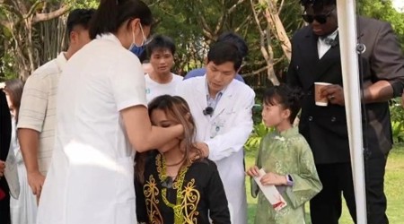 【广西国际传播中心】中医里的非遗深受外国朋友喜爱