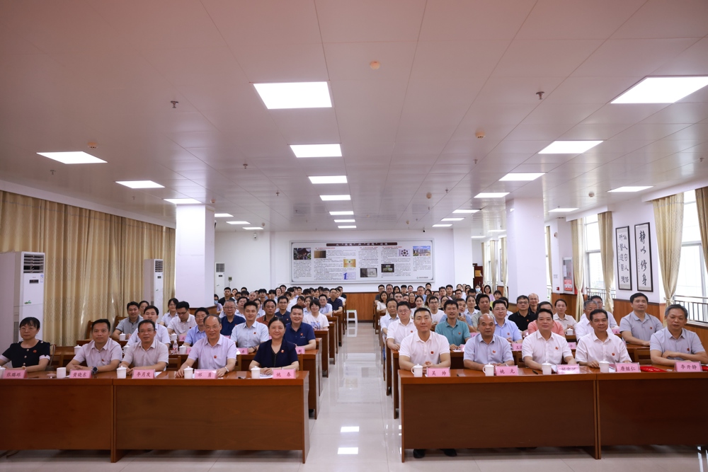 广西中医药大学玉林校友联络处成立仪式