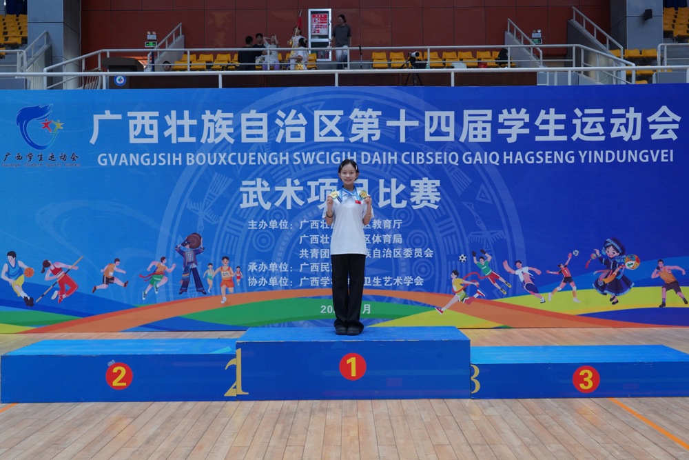 30B0E42F0B566B56E15178777484BC5A